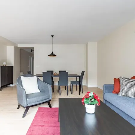 Brand New Modern Prime 2bd1bath Cozy Home! #244