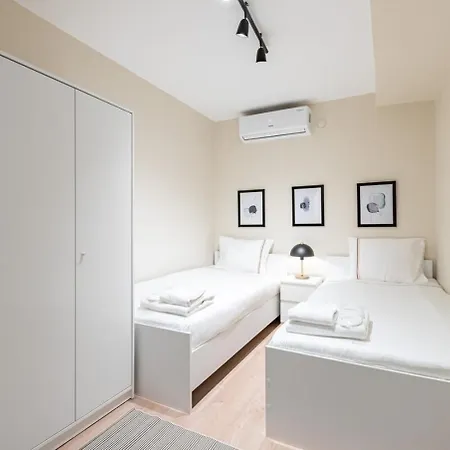 Apartment Brand New Modern Prime 2bd1bath Cozy Home! #244 *