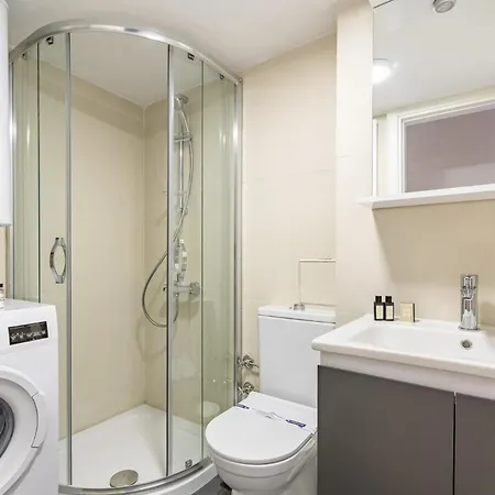 Brand New Modern Prime 2bd1bath Cozy Home! #244 Apartment Istanbul